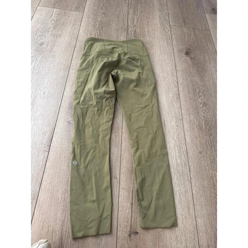 Lululemon leggings size 4